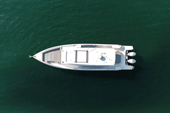 2027 Cruisers Yachts 38 VTR 39