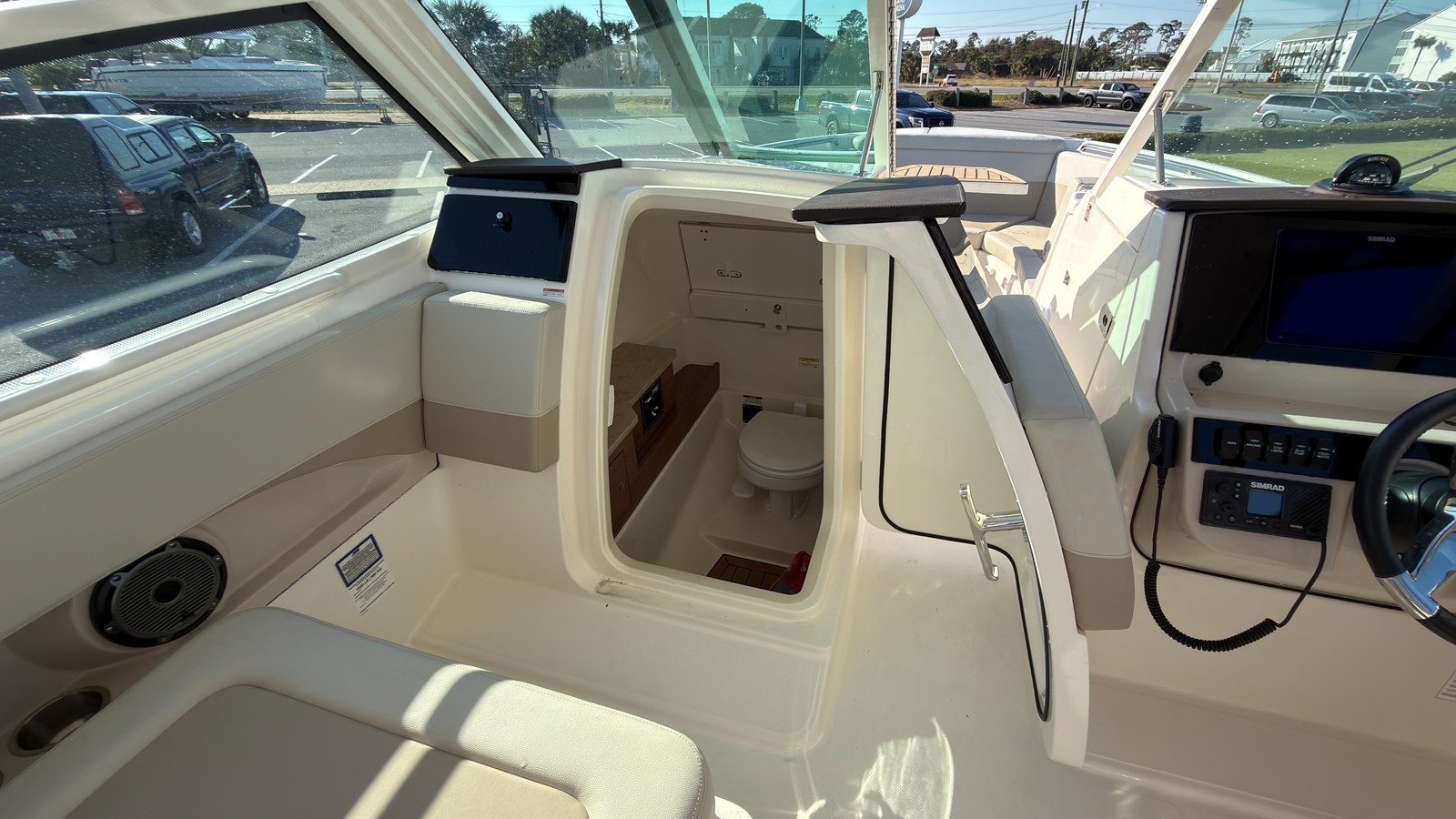 2027 Boston Whaler 280 Vantage 24