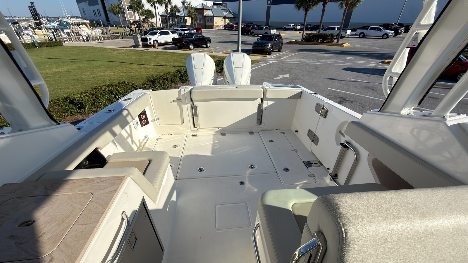 2027 Boston Whaler 280 Vantage 30