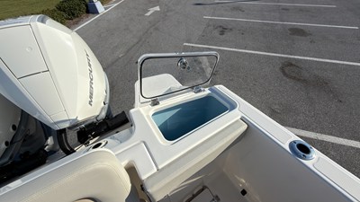 2027 Boston Whaler 280 Vantage 34