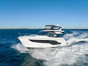 2027 Cruisers Yachts 50 FLY 25