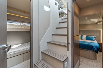 2027 Cruisers Yachts 50 FLY 27