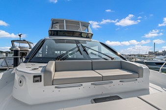 2027 Cruisers Yachts 50 FLY 56