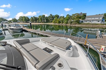 2027 Cruisers Yachts 50 FLY 57