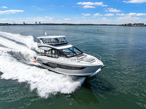 2027 Cruisers Yachts 50 FLY 63