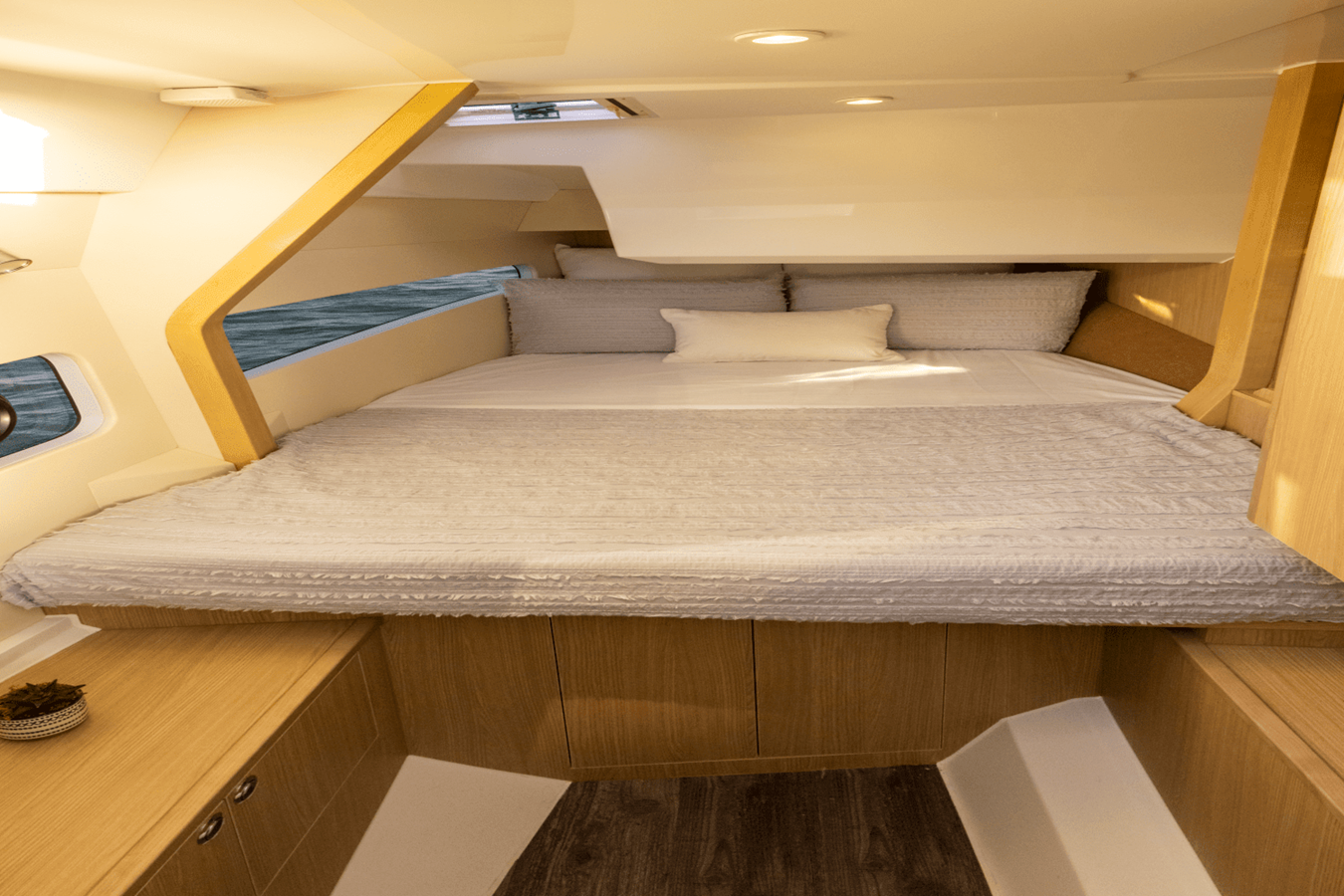 2026 Aquila 32 Sport 13