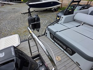 2020 Harris 230 SOLSTICE 28