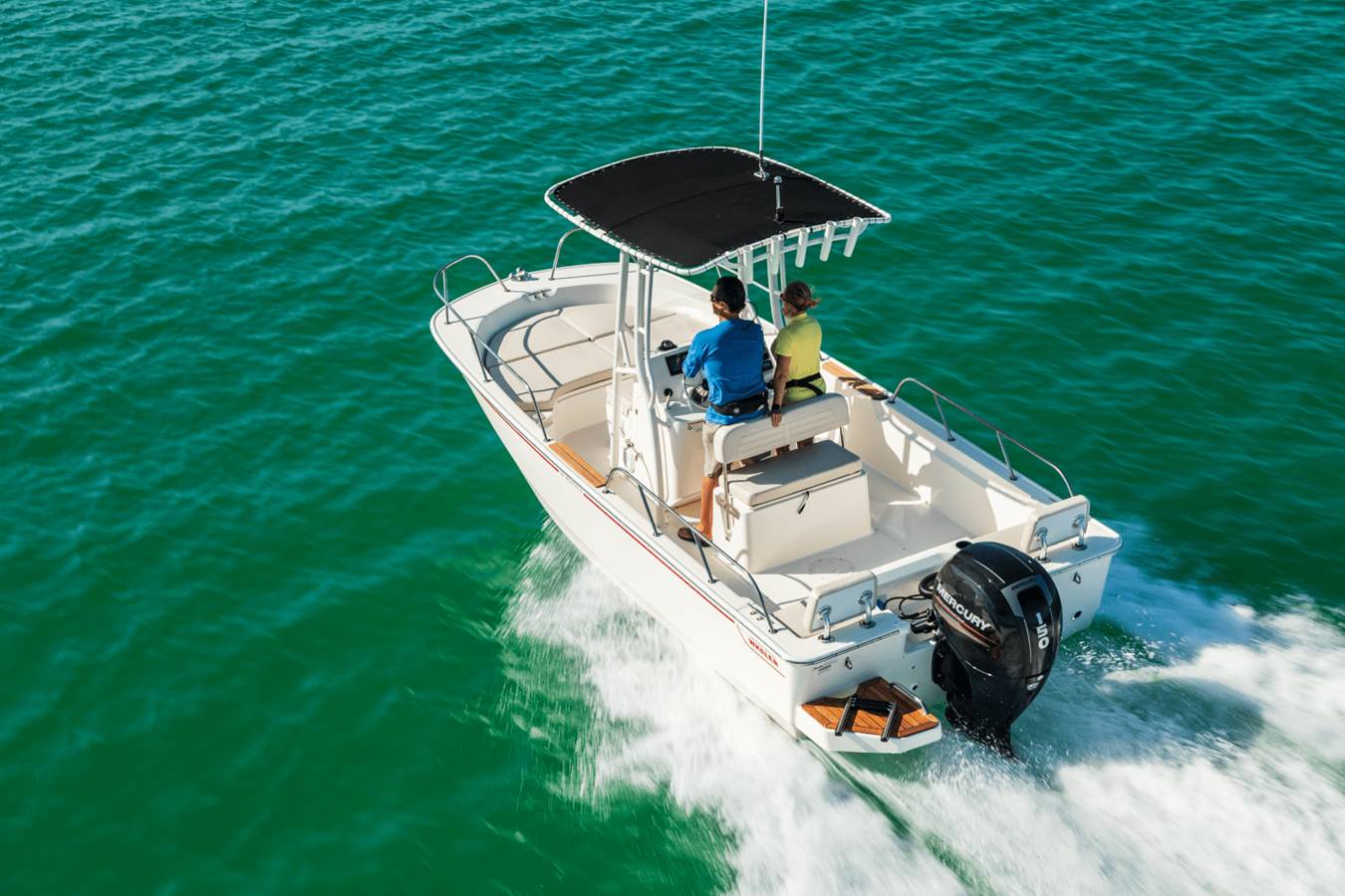 2027 Boston Whaler 190 Montauk 15