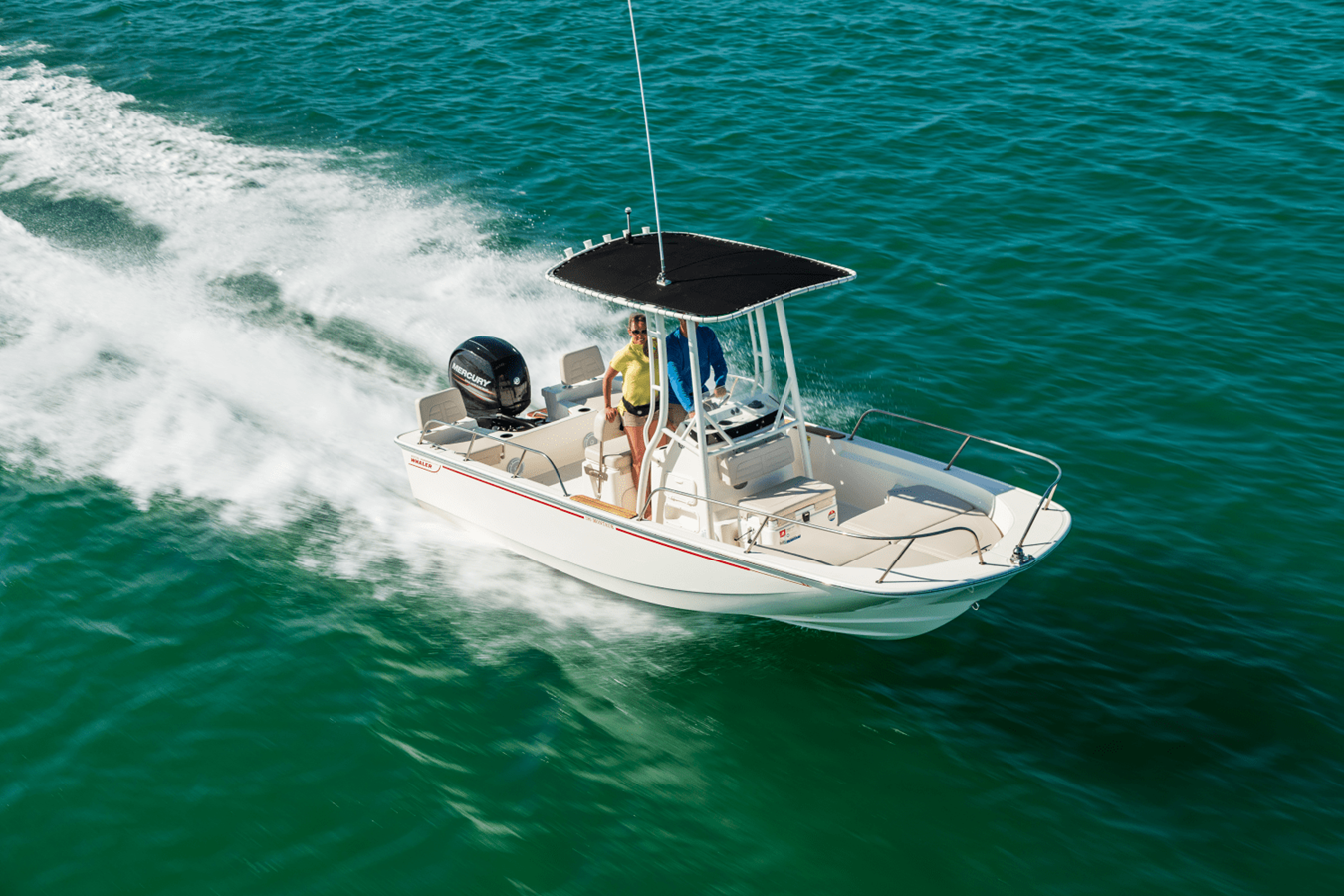2027 Boston Whaler 190 Montauk 17
