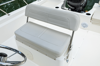 2027 Boston Whaler 190 Montauk 42