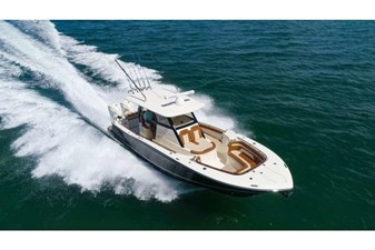 Scout 330 LXF 2 2025 Scout 330 LXF 3