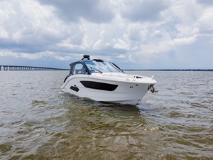 Sea Ray Sundancer 370 Outboard 7 2026 Sea Ray Sundancer 370 Outboard 8