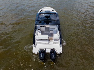 Sea Ray Sundancer 370 Outboard 13 2026 Sea Ray Sundancer 370 Outboard 14