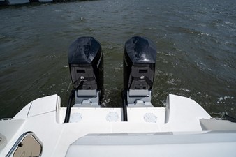Sea Ray Sundancer 370 Outboard 17 2026 Sea Ray Sundancer 370 Outboard 18
