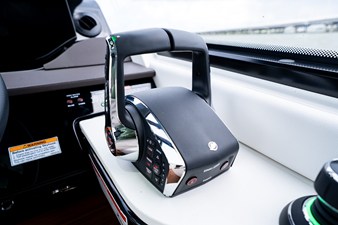 Sea Ray Sundancer 370 Outboard 48 2026 Sea Ray Sundancer 370 Outboard 49
