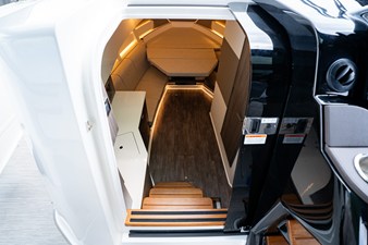 Sea Ray Sundancer 370 Outboard 54 2026 Sea Ray Sundancer 370 Outboard 55
