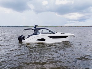 Sea Ray Sundancer 370 Outboard 95 2026 Sea Ray Sundancer 370 Outboard 96