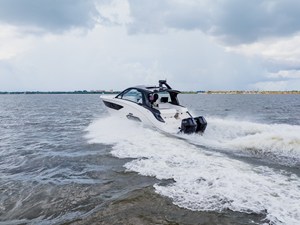 Sea Ray Sundancer 370 Outboard 98 2026 Sea Ray Sundancer 370 Outboard 99
