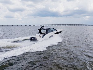 Sea Ray Sundancer 370 Outboard 99 2026 Sea Ray Sundancer 370 Outboard 100