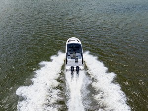 Sea Ray Sundancer 370 Outboard 104 2026 Sea Ray Sundancer 370 Outboard 105