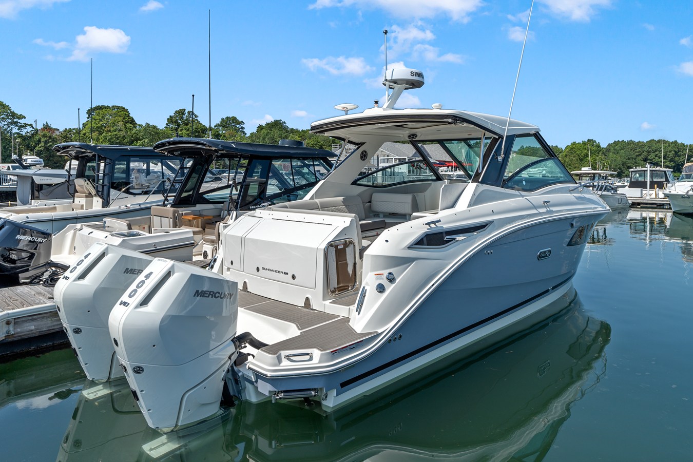 2027 Sea Ray Sundancer 320 Outboard 4
