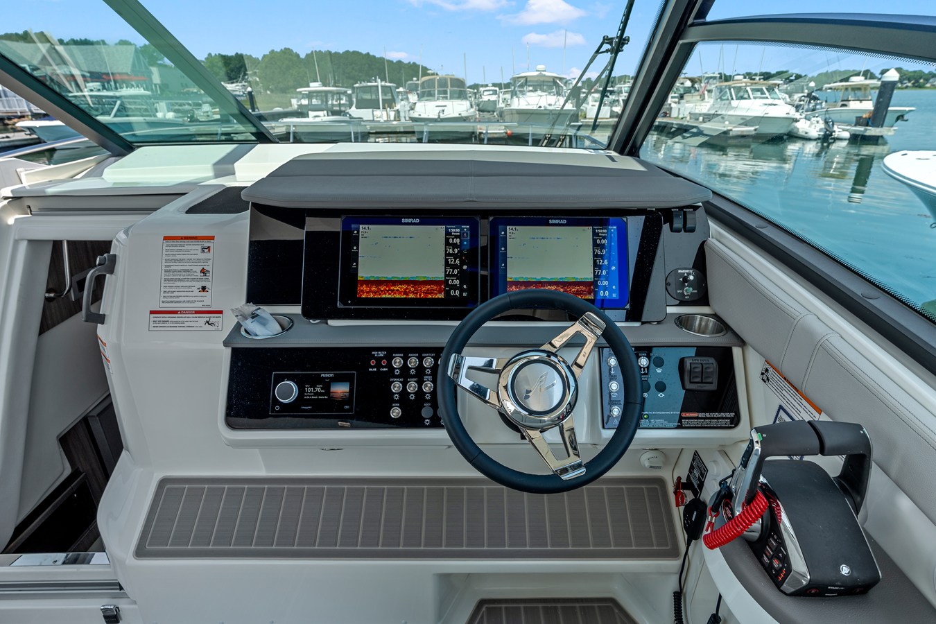 2027 Sea Ray Sundancer 320 Outboard 20