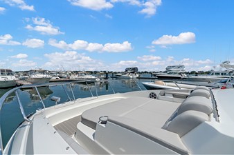 2027 Sea Ray Sundancer 320 Outboard 29