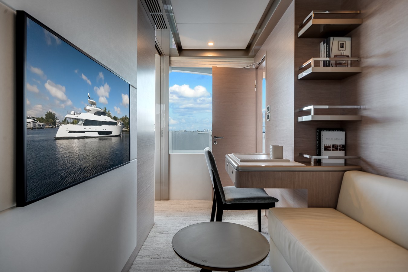 2027 Ocean Alexander 37L 37