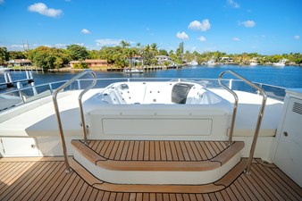 2027 Ocean Alexander 37L 12