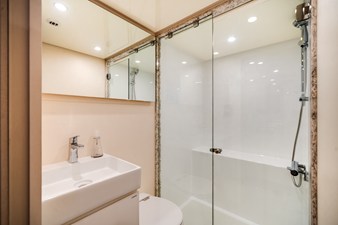 2027 Ocean Alexander 37L 63