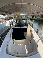 Boston Whaler 350 REALM 21 2023 Boston Whaler 350 REALM 22