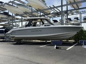 Boston Whaler 350 REALM 28 2023 Boston Whaler 350 REALM 29