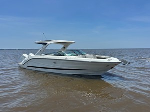 Sea Ray SLX 310 Outboard 4 2026 Sea Ray SLX 310 Outboard 5