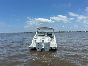 2026 Sea Ray SLX 310 Outboard 9
