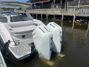 2026 Sea Ray SLX 310 Outboard 10