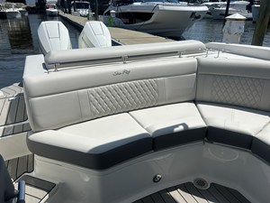 2026 Sea Ray SLX 310 Outboard 16