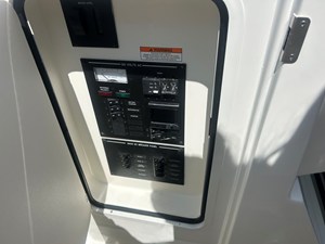 2026 Sea Ray SLX 310 Outboard 31
