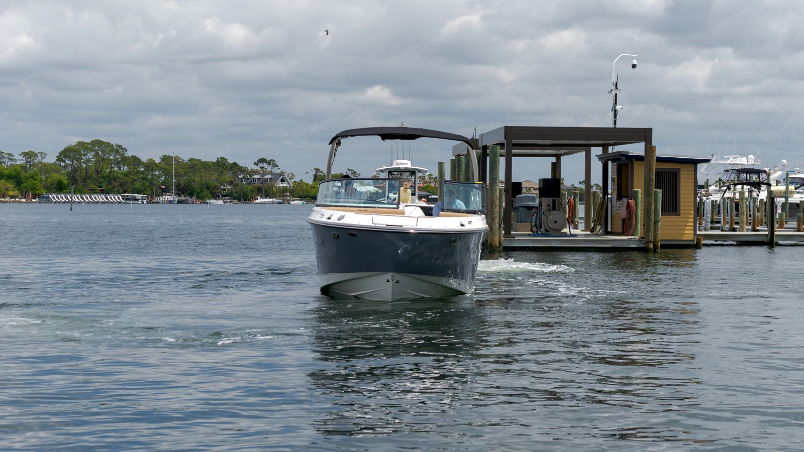 2026 Sea Ray SDX 250 Outboard 4