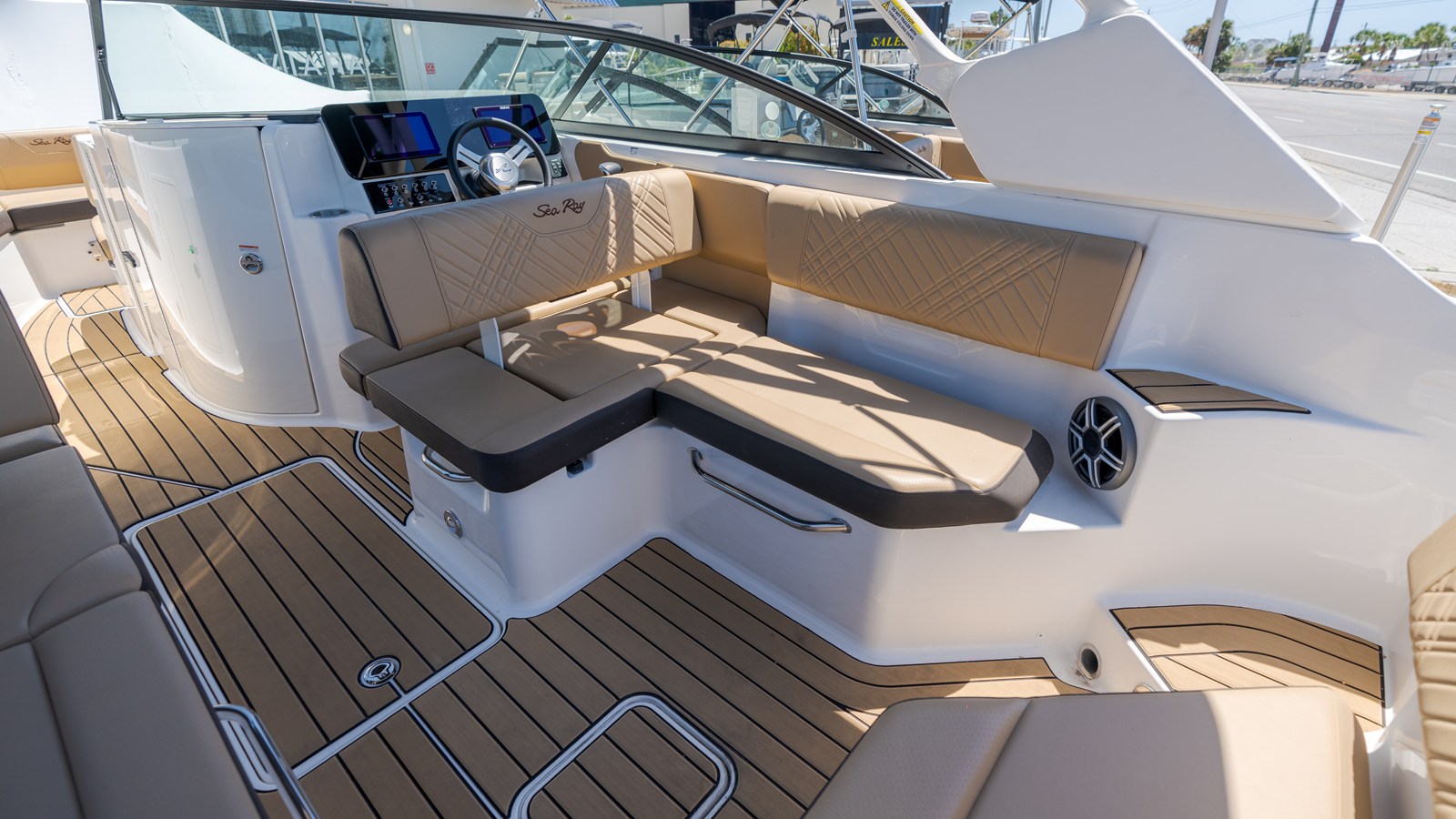 2026 Sea Ray SDX 250 Outboard 30