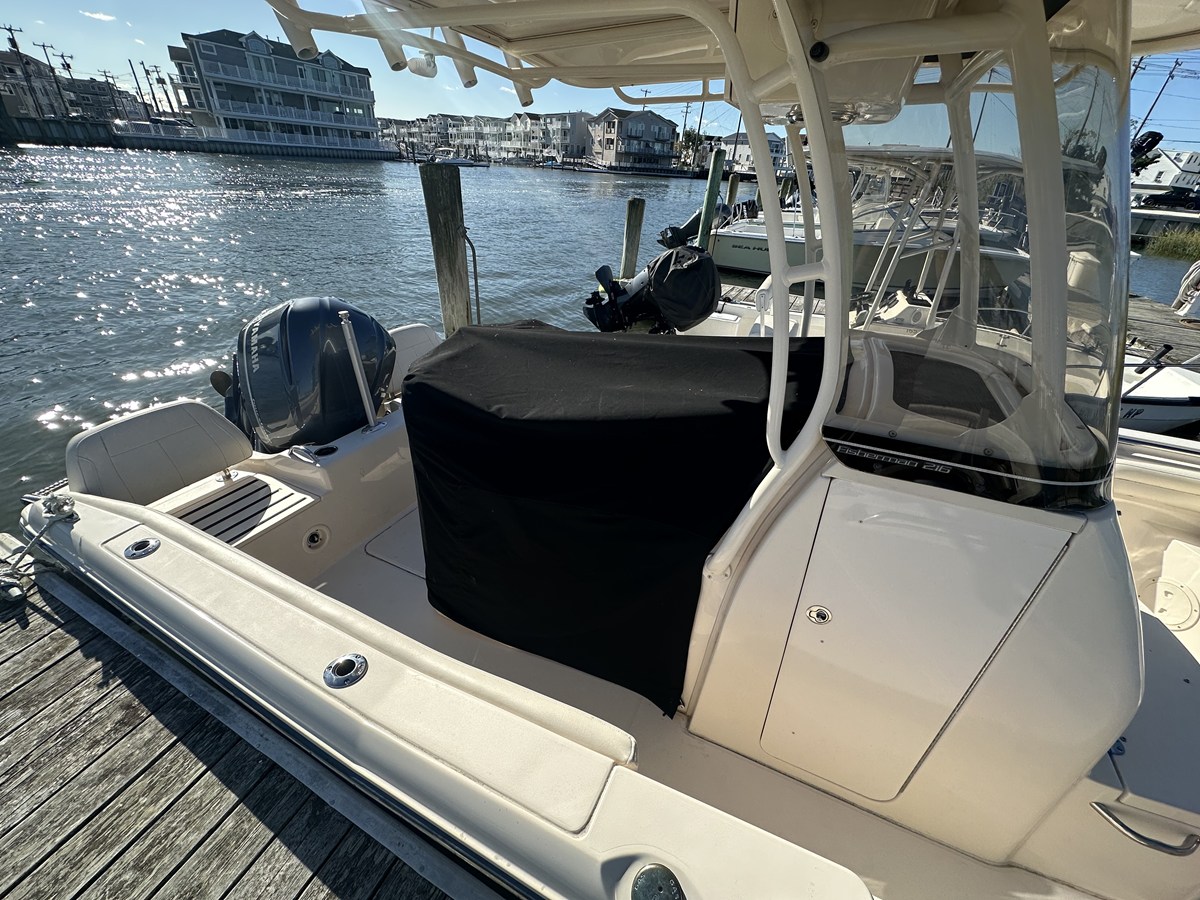 2018 Grady-White FISHERMAN 216 23