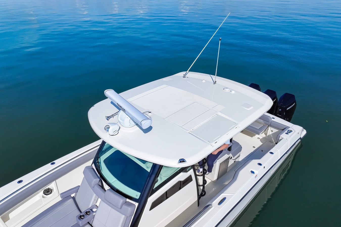 2026 Boston Whaler 380 Outrage 5