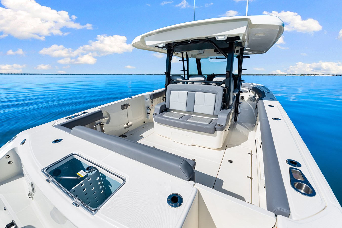 2026 Boston Whaler 380 Outrage 17