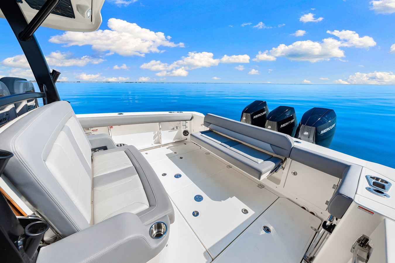 2026 Boston Whaler 380 Outrage 22