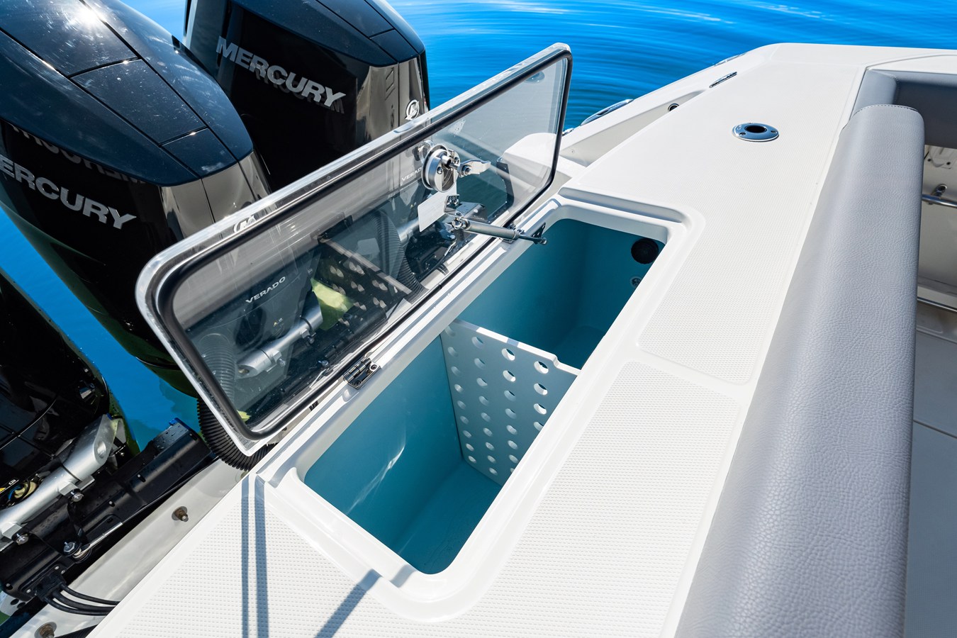 2026 Boston Whaler 380 Outrage 27