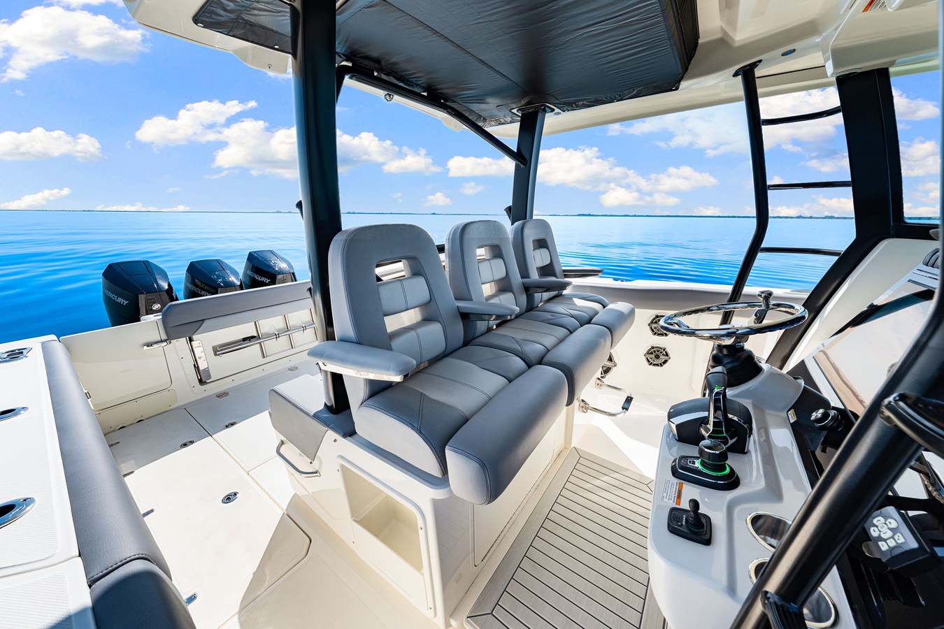 2026 Boston Whaler 380 Outrage 31