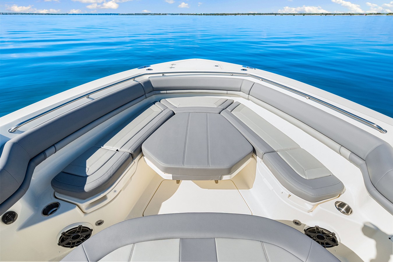 2026 Boston Whaler 380 Outrage 38