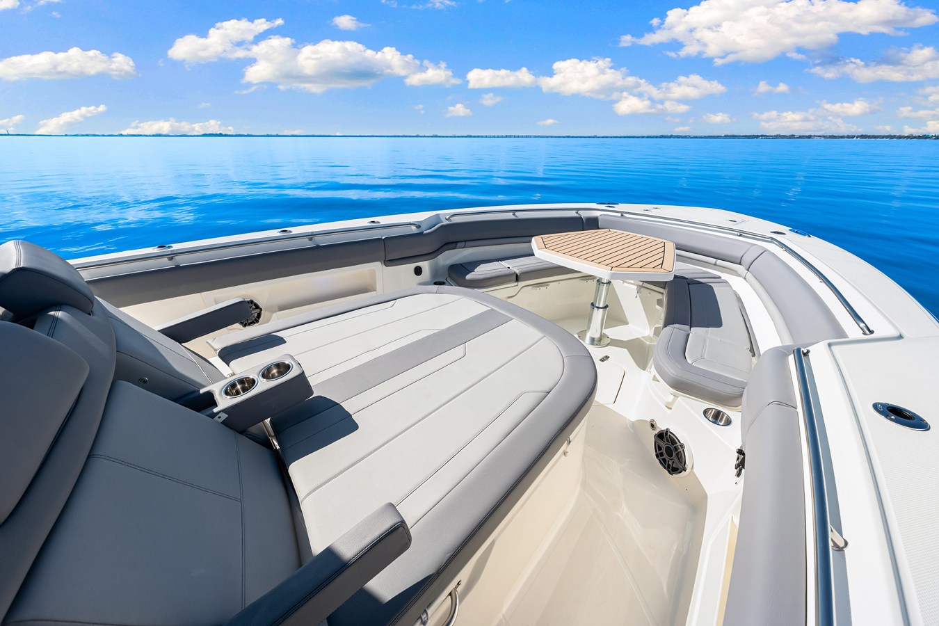2026 Boston Whaler 380 Outrage 39