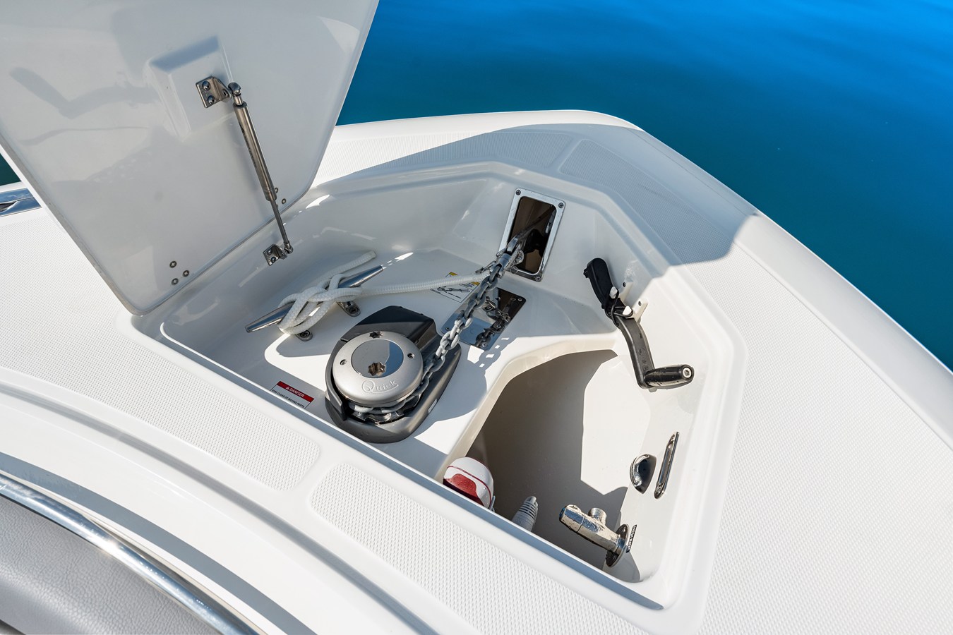 2026 Boston Whaler 380 Outrage 44