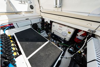 2026 Boston Whaler 380 Outrage 54