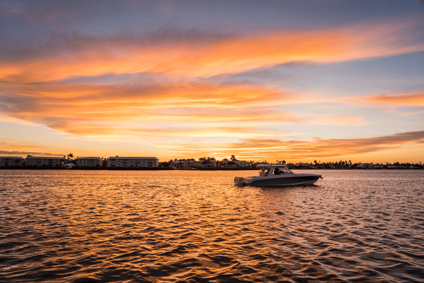 2027 Boston Whaler 380 Realm 19